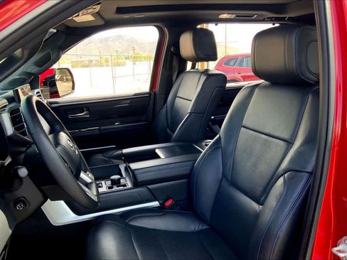 Used 2024 Toyota Sequoia Platinum image 9