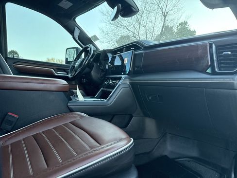 Used 2024 GMC Sierra 2500 Denali Ultimate image 33