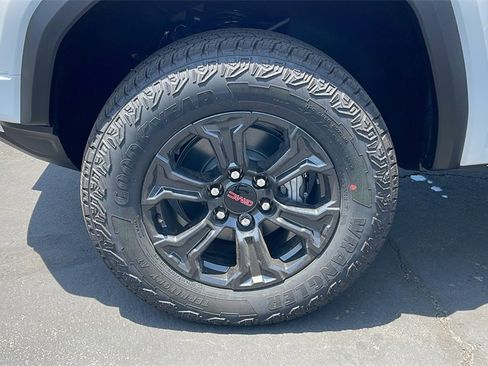New 2025 GMC Canyon Elevation w/ Convenience Package image 9