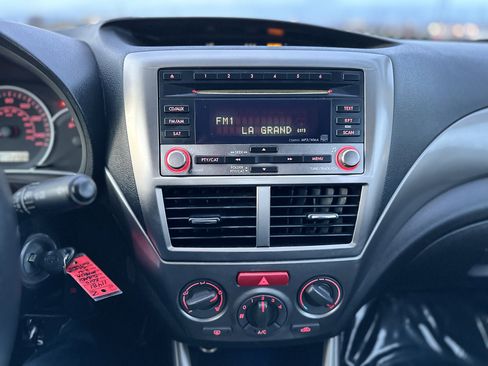 Used 2010 Subaru Impreza 2.5i image 16