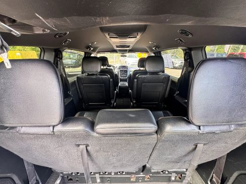 Used 2018 Dodge Grand Caravan GT FWD image 22