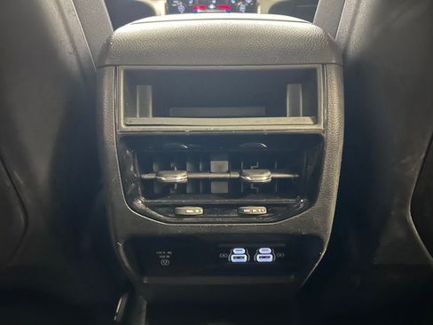 Used 2024 Jeep Grand Cherokee Altitude AWD/4WD image 21