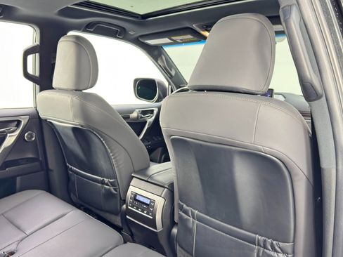 Used 2023 Lexus GX 460 Premium image 41