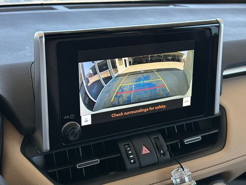 Used 2025 Toyota RAV4 XLE Premium image 18