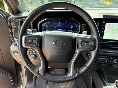 Used 2024 Chevrolet Silverado 1500 ZR2 w/ Technology Package AWD/4WD image 18