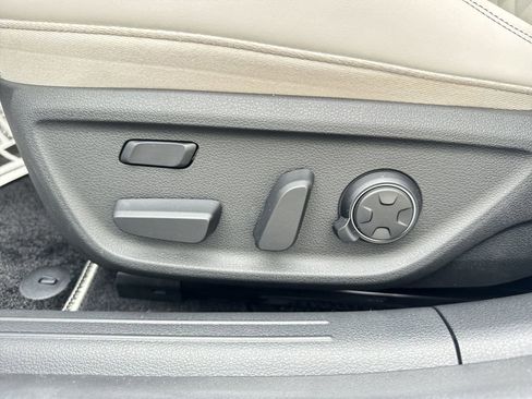 New 2025 Genesis G70 3.3T Advanced w/ Sport Prestige Package image 18