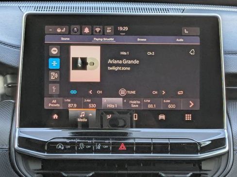 New 2026 Jeep Compass Latitude AWD/4WD image 19