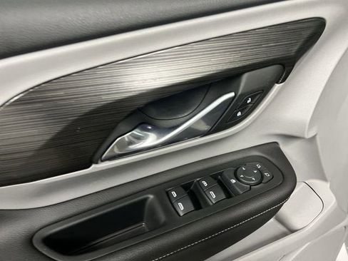 Certified 2022 GMC Terrain SLE w/ Driver Convenience Package image 22