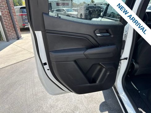 Used 2023 Chevrolet Colorado LT w/ LT Convenience Package II AWD/4WD image 15