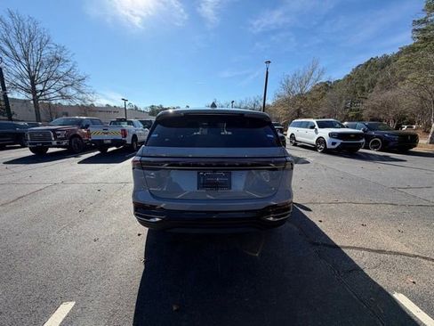 New 2026 Lincoln Nautilus Premier image 9