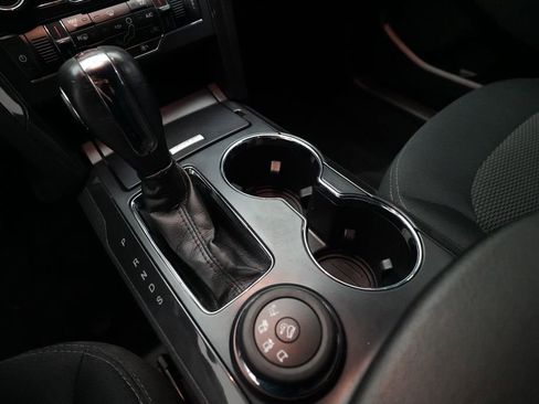 Used 2019 Ford Explorer XLT w/ Equipment Group 201A image 18