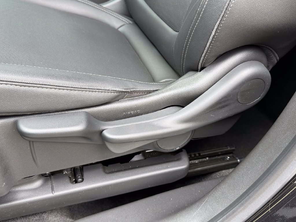 Used 2024 Buick Encore GX Sport Touring FWD image 11