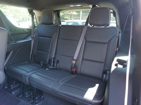 Used 2023 Chevrolet Tahoe Premier AWD/4WD image 33