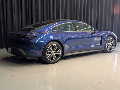 New 2024 Porsche Taycan image 7