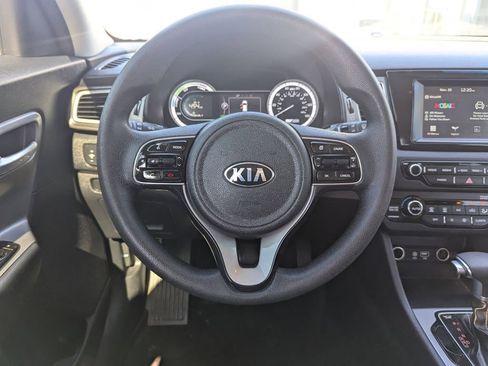 Used 2019 Kia Niro LX image 11