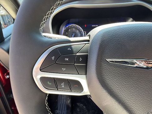 New 2026 Chrysler Pacifica Select FWD image 24