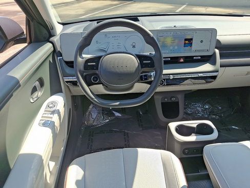 Used 2024 Hyundai Ioniq 5 Limited AWD/4WD image 12
