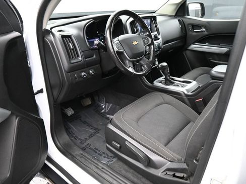 Used 2020 Chevrolet Colorado LT AWD/4WD image 2