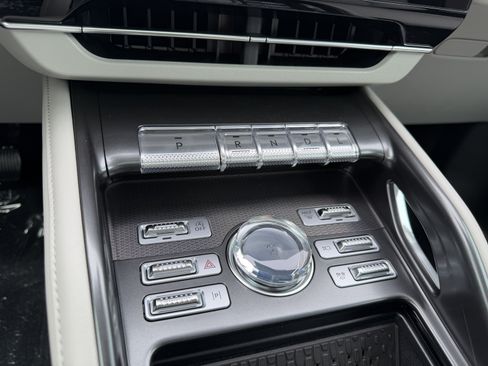 New 2026 Lincoln Nautilus Premier w/ Equipment Group 102A AWD/4WD image 24