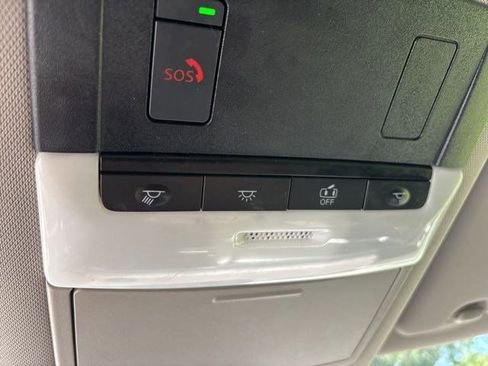Used 2023 Nissan Rogue SV FWD image 26