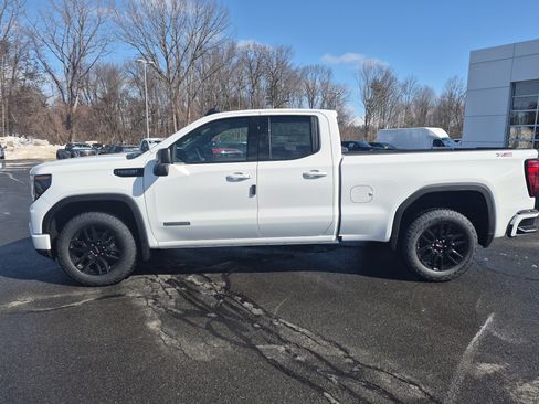 Used 2026 GMC Sierra 1500 Elevation w/ Preferred Package image 2