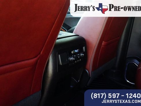 Used 2019 Chevrolet Tahoe Premier w/ Premier Plus Edition AWD/4WD image 21