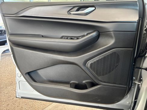 New 2025 Jeep Grand Cherokee L Laredo w/ Trailer Tow Package image 13