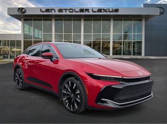 Used 2023 Toyota Crown Platinum video 2