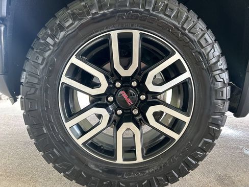Used 2020 GMC Sierra 1500 AT4 w/ AT4 Premium Package AWD/4WD image 28