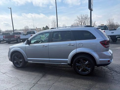 Used 2018 Dodge Journey Crossroad w/ Nav & Sun Group AWD/4WD image 9