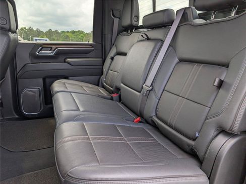 Used 2024 Chevrolet Silverado 2500 High Country w/ High Country Premium Package AWD/4WD image 36