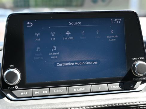 Used 2023 Nissan Rogue SV FWD image 22