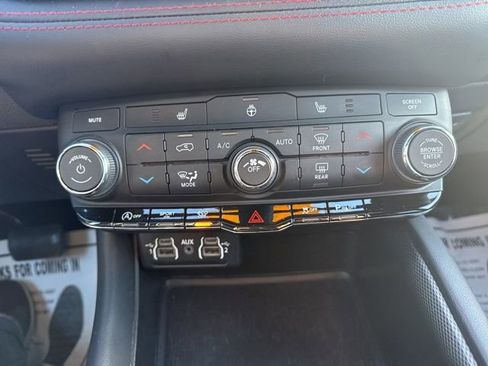 Used 2025 Dodge Durango GT image 20