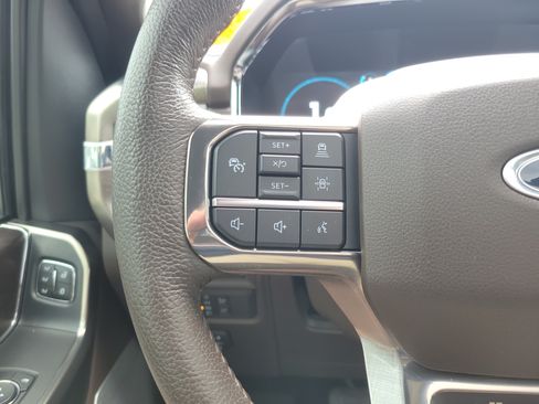 Used 2022 Ford F150 King Ranch w/ Equipment Group 601A High AWD/4WD image 23