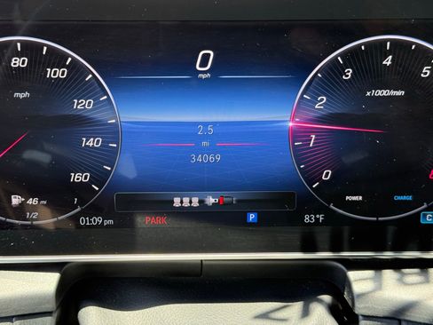 Used 2023 Mercedes-Benz GLC 300 image 35
