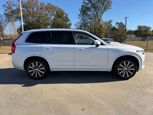 Used 2023 Volvo XC90 B5 Core w/ Protection Package image 6