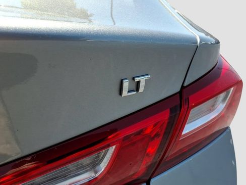 Used 2023 Chevrolet Malibu LT FWD image 10
