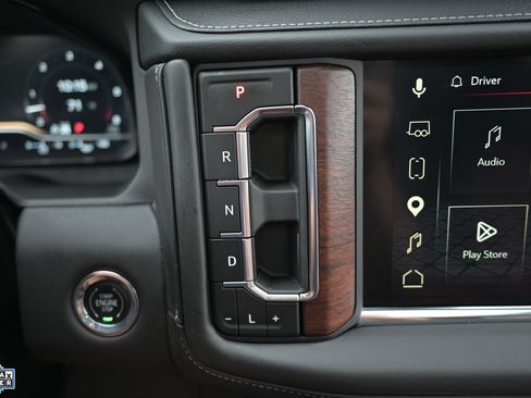 Used 2023 GMC Yukon XL Denali Ultimate w/ LPO, Floor Liner Package AWD/4WD image 2