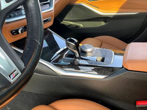 Used 2022 BMW 330i xDrive Sedan w/ M Sport Package image 19