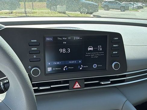 New 2026 Hyundai Elantra SE FWD image 24