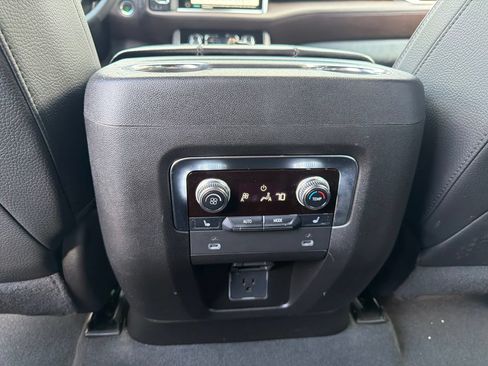Used 2022 GMC Yukon XL Denali w/ Max Trailering Package AWD/4WD image 16