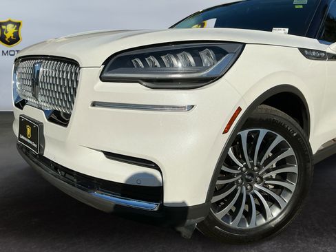 Used 2024 Lincoln Aviator Reserve image 9