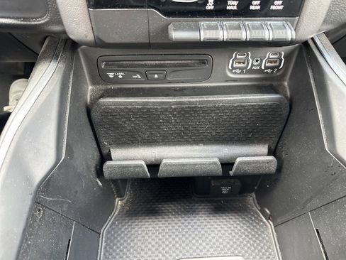 Used 2019 RAM 1500 Big Horn AWD/4WD image 12