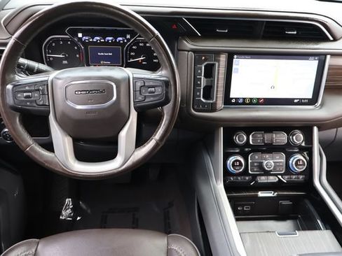Used 2021 GMC Yukon Denali AWD/4WD image 18