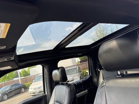 Used 2020 Ford F150 Lariat w/ Equipment Group 502A Luxury AWD/4WD image 15