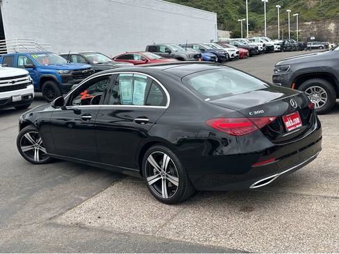Used 2022 Mercedes-Benz C 300 Sedan image 3