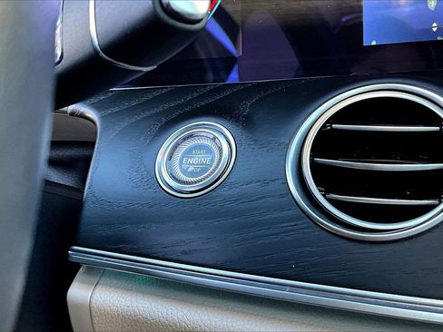 Used 2022 Mercedes-Benz E 350 Sedan image 27