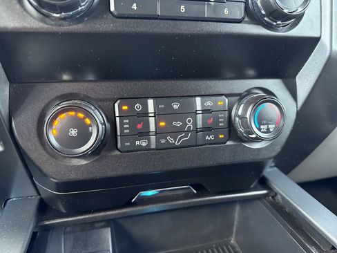 Used 2022 Ford F250 XLT w/ XLT Premium Package AWD/4WD image 26