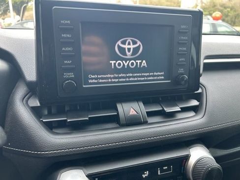 Used 2019 Toyota RAV4 LE image 34