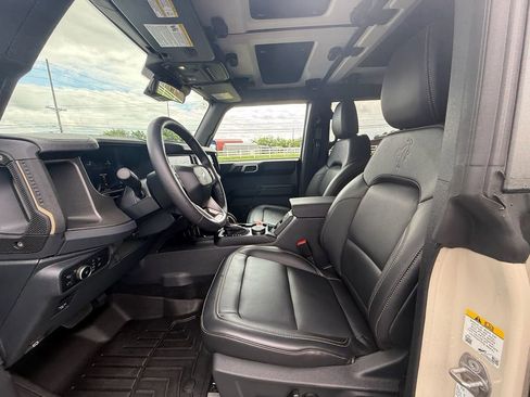 Used 2025 Ford Bronco Badlands AWD/4WD image 12